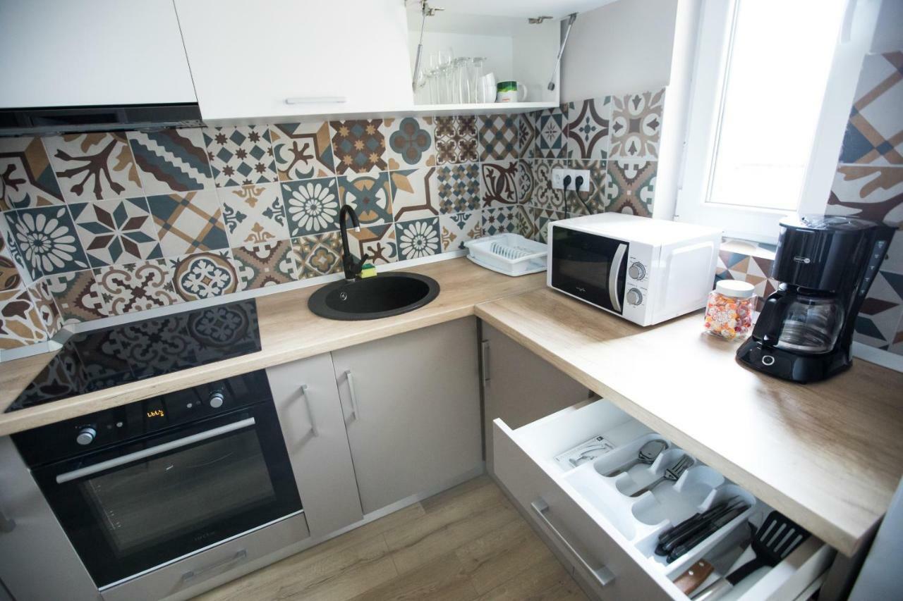 Sunshine Apartament Targu-Mures Bagian luar foto