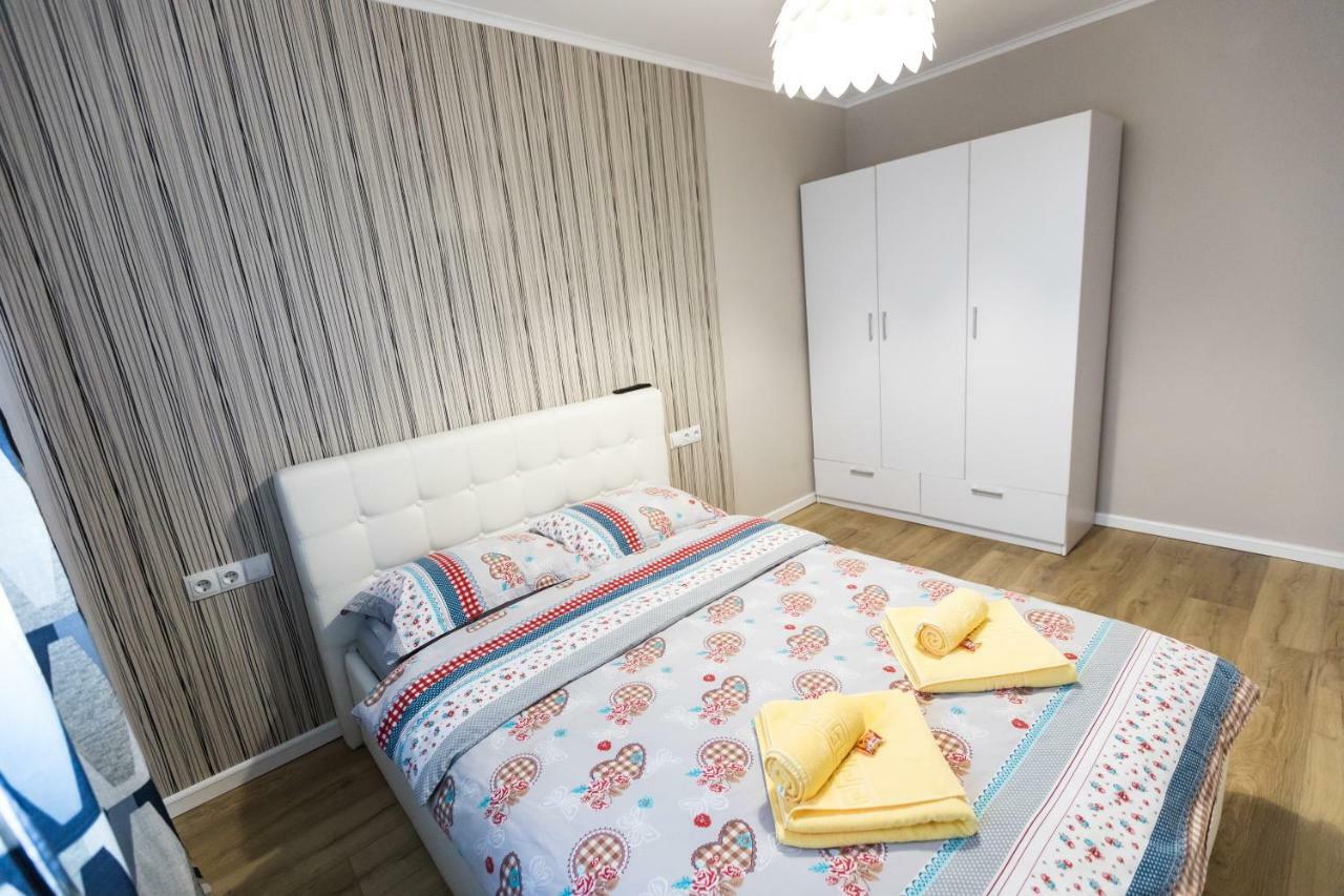 Sunshine Apartament Targu-Mures Bagian luar foto